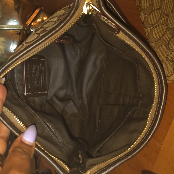 Coach Monogram crossbody - Picture 7 of 8